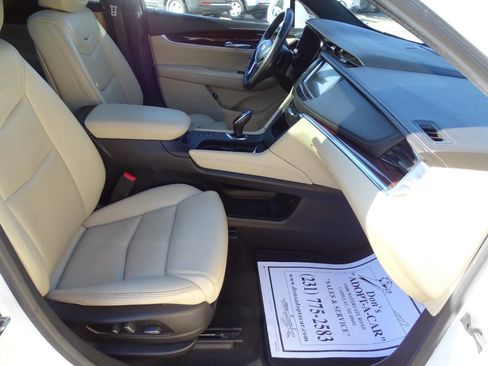Used 2017 Cadillac XT5 Luxury image 45