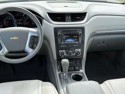 Certified 2015 Chevrolet Traverse LT w/ LPO, 'HIT The Road' Package AWD/4WD image 24