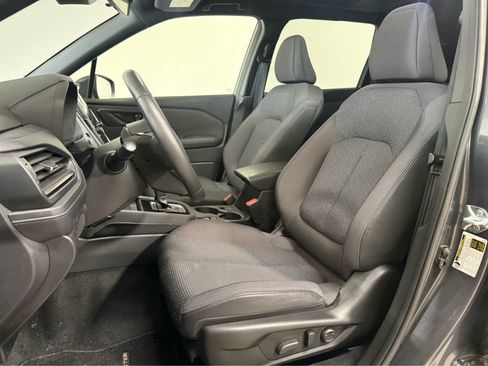 Used 2025 Subaru Forester Premium AWD/4WD image 13