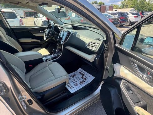 Used 2019 Subaru Ascent Premium AWD/4WD image 17
