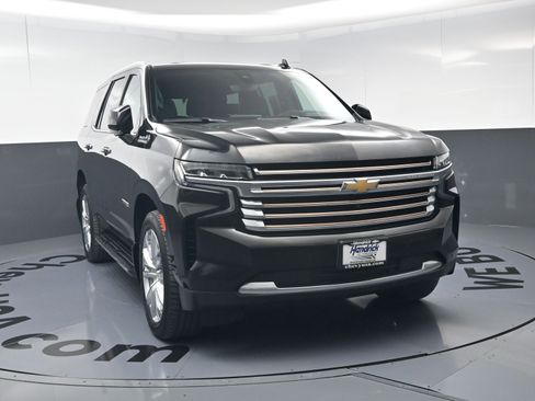 Used 2022 Chevrolet Tahoe High Country image 3