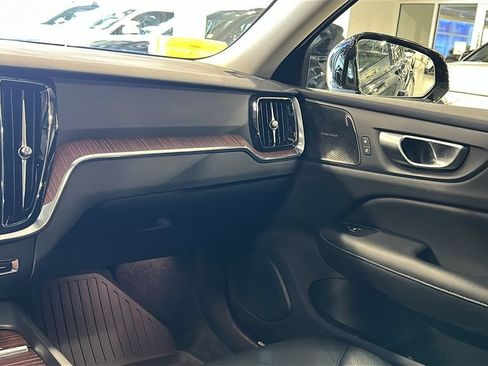 Certified 2024 Volvo S60 B5 Plus w/ Climate Package AWD/4WD image 23