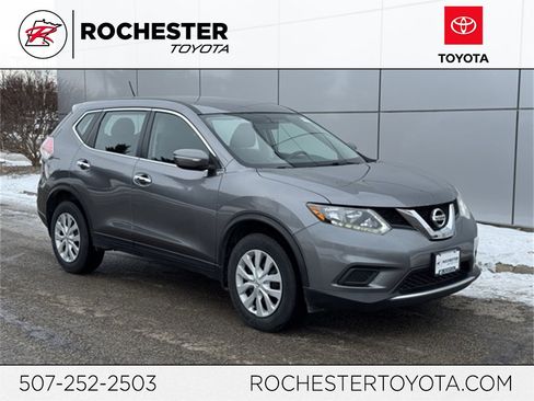 Used 2015 Nissan Rogue S image 1