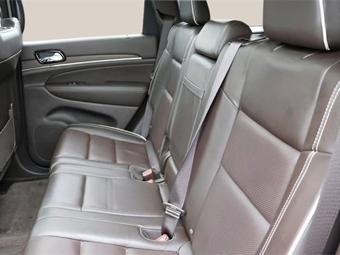 Used 2019 Jeep Grand Cherokee Overland image 16