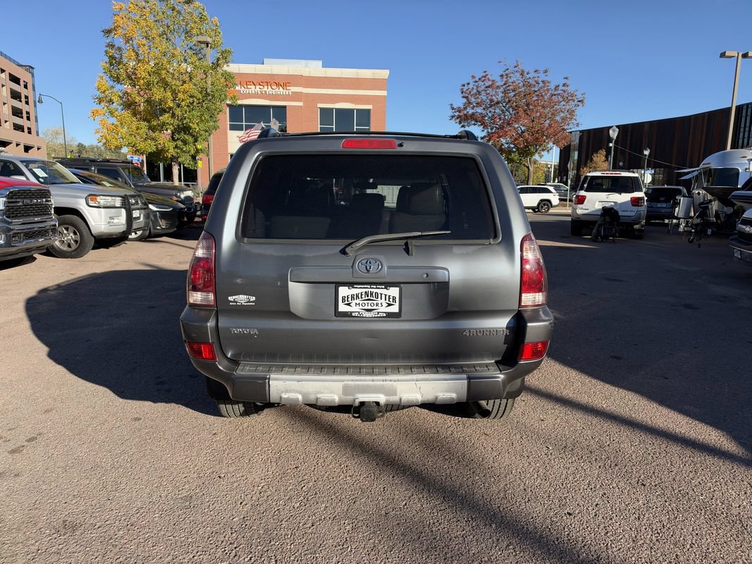 Used 2004 Toyota 4Runner SR5 RWD image 6