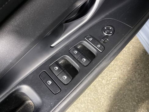 Certified 2023 Hyundai Elantra Limited image 18