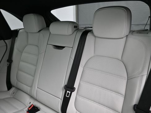 Used 2026 Porsche Macan S image 6