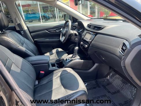 Used 2017 Nissan Rogue SL w/ SL Premium Package AWD/4WD image 24