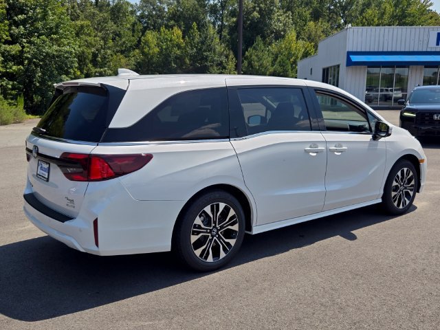New 2027 Honda Odyssey Elite image 3