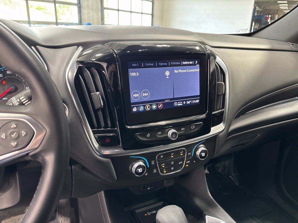 Used 2023 Chevrolet Traverse LT AWD/4WD image 16