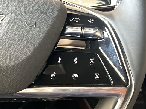 New 2026 Cadillac Vistiq Luxury image 14