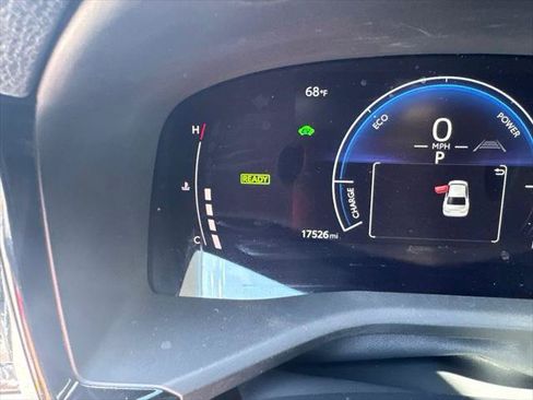 Certified 2025 Toyota Camry LE FWD image 11