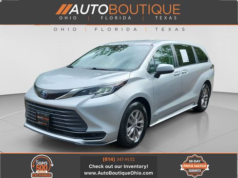 Used 2021 Toyota Sienna LE FWD image 1