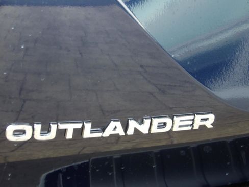 New 2026 Mitsubishi Outlander Trail Edition image 8