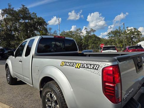Used 2016 Nissan Frontier Desert Runner image 11