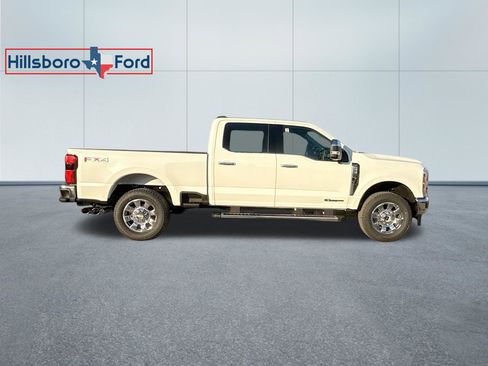 Used 2026 Ford F250 Lariat w/ Chrome Package image 6