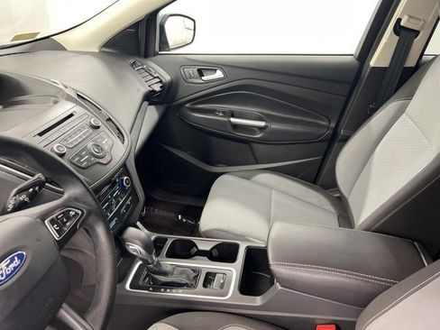 Used 2018 Ford Escape SE image 23