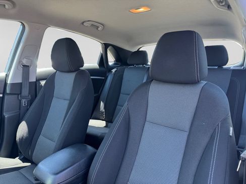 Used 2014 Hyundai Elantra GT FWD image 18