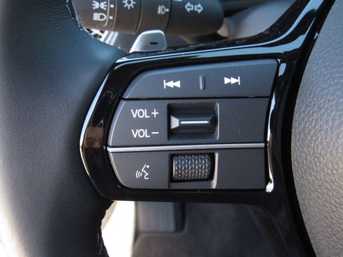 Certified 2025 Acura Integra A-Spec image 24