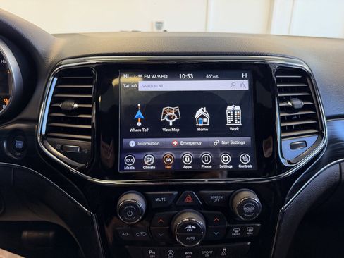 Used 2020 Jeep Grand Cherokee Limited image 21