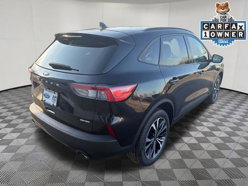 Used 2022 Ford Escape SE w/ SE Sport Appearance Package image 11