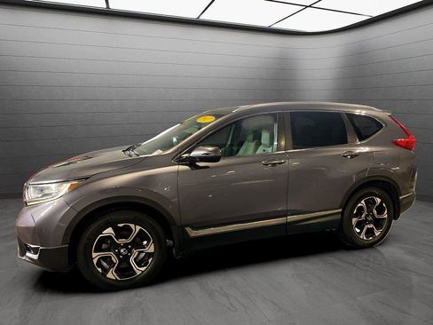 Used 2017 Honda CR-V Touring image 2