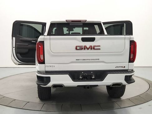 Used 2022 GMC Sierra 1500 AT4 w/ AT4 Preferred Package AWD/4WD image 14