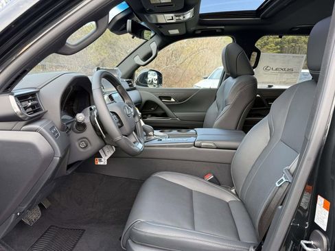 New 2026 Lexus LX 700h Luxury image 12
