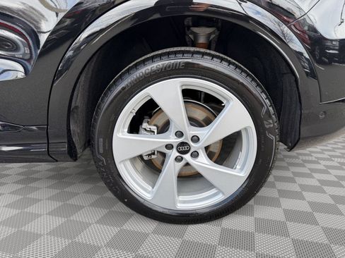 New 2025 Audi Q5 Prestige image 9