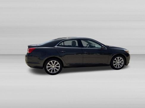 Used 2014 Chevrolet Malibu LT FWD image 4