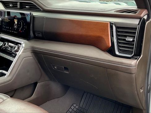 Used 2024 GMC Sierra 1500 Denali w/ Denali Reserve Package image 18