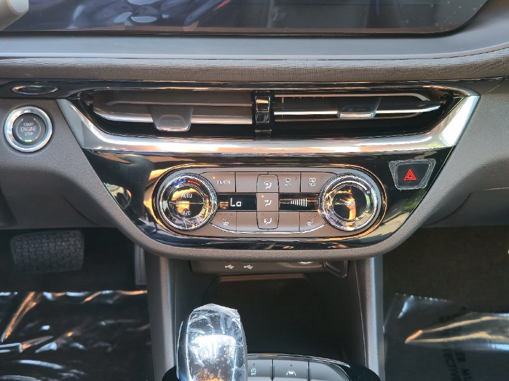 New 2026 Buick Envista Sport Touring w/ Convenience I Package FWD image 16