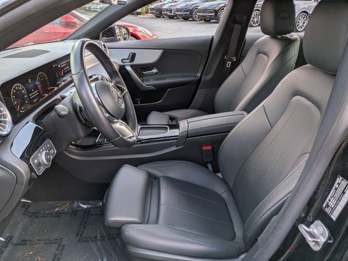 Used 2025 Mercedes-Benz CLA 250 4MATIC image 5