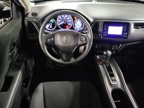 Used 2020 Honda HR-V LX image 13