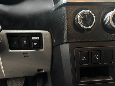 Used 2019 Toyota Sequoia Limited w/ Safety & Convenience Package AWD/4WD image 21
