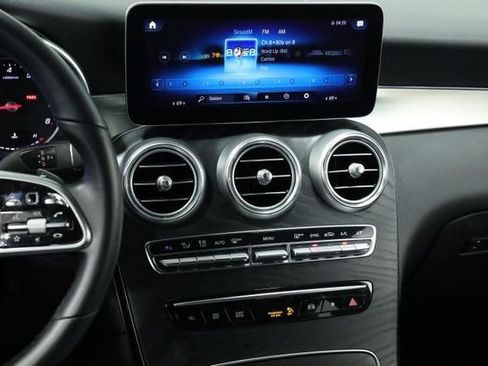Used 2022 Mercedes-Benz GLC 300 w/ Premium Package Lite image 15