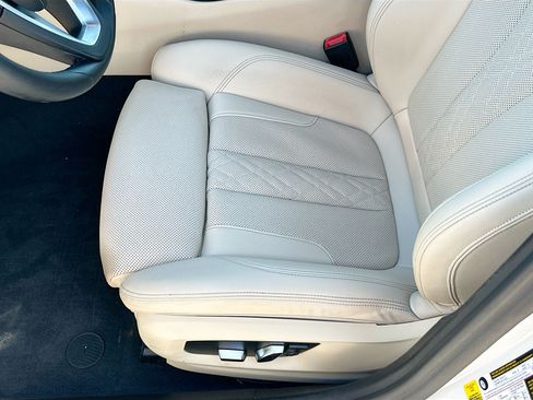 Certified 2023 BMW 530i RWD image 19