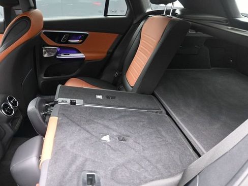 Used 2025 Mercedes-Benz GLC 300 image 22