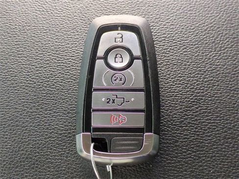 Used 2023 Ford F250 Lariat w/ Lariat Ultimate Package image 29