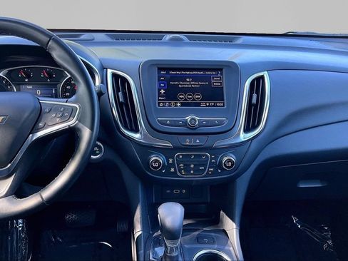 Used 2024 Chevrolet Equinox LT AWD/4WD image 10