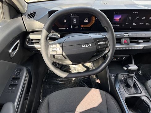 Used 2025 Kia K4 FWD image 34
