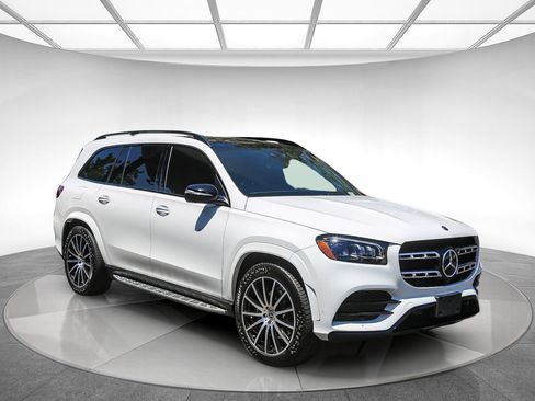 Used 2021 Mercedes-Benz GLS 580 4MATIC image 5