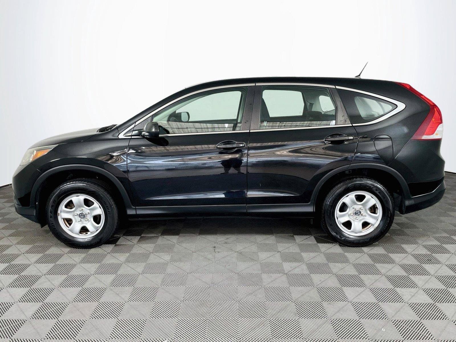 Used 2014 Honda CR-V LX image 4