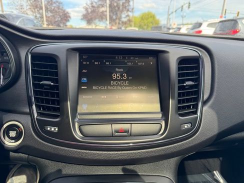 Used 2016 Chrysler 200 S w/ Sun & Sound Group FWD image 18
