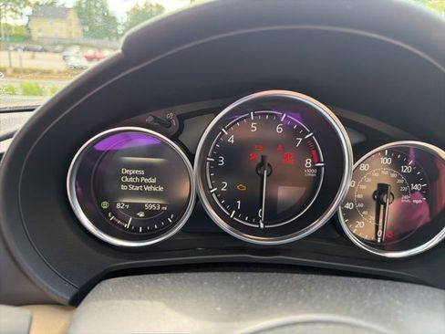 Used 2025 MAZDA MX-5 Miata RWD image 7