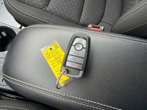Used 2024 Ford Escape Active AWD/4WD image 20