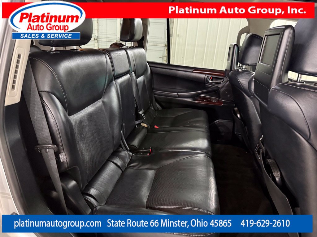 Used 2014 Lexus LX 570 4WD w/ Luxury Package image 58