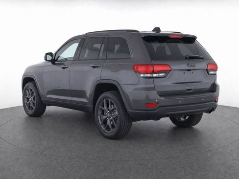 Used 2021 Jeep Grand Cherokee Limited w/ Quick Order Package 28K 80th RWD image 3
