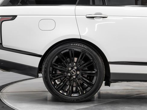 Used 2019 Land Rover Range Rover Long Wheelbase Autobiography image 16