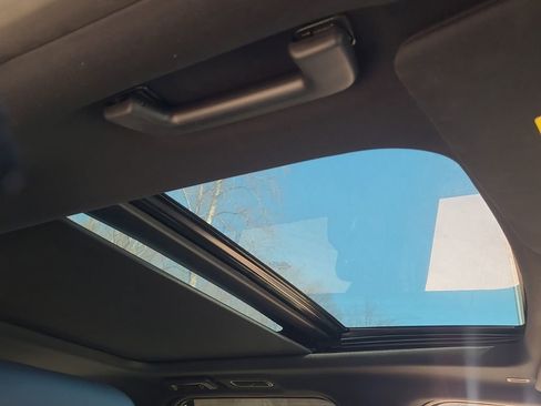 Used 2018 Ford Expedition Limited w/ Equipment Group 301A image 21